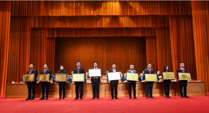 万搏官方注册蝉联殊荣
